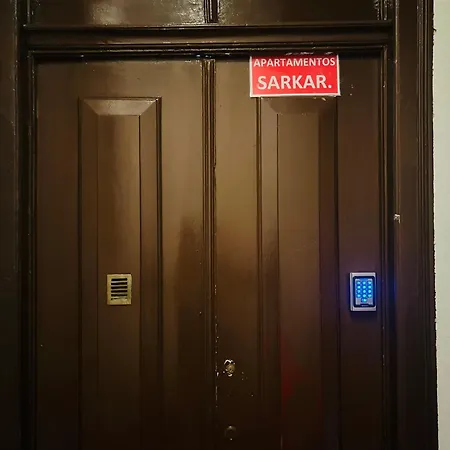 Apartamento's Sarkar Privatunterkunft *