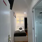 Apartamento's Sarkar Alloggio in famiglia Lisbona