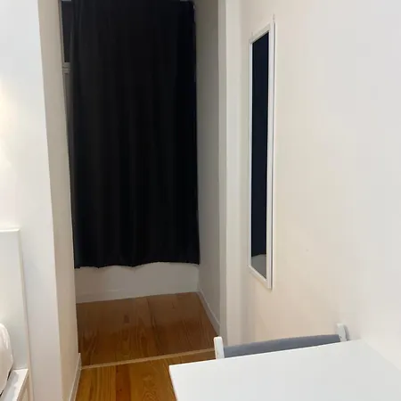 Проживання в сім'ї Apartamento's Sarkar *