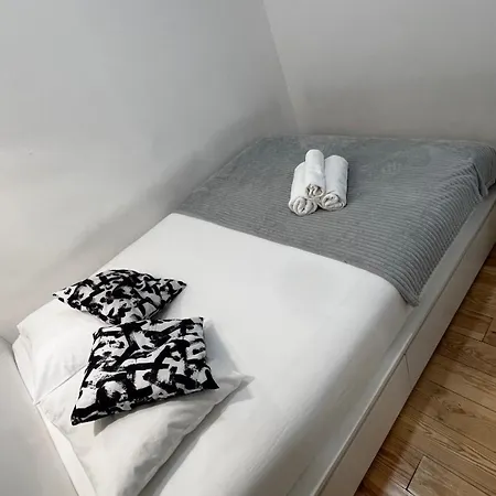 Apartamento's Sarkar